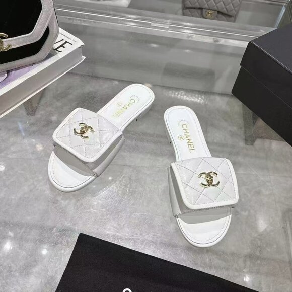 Chanel flip flops flat sandals - Picture 4 of 7